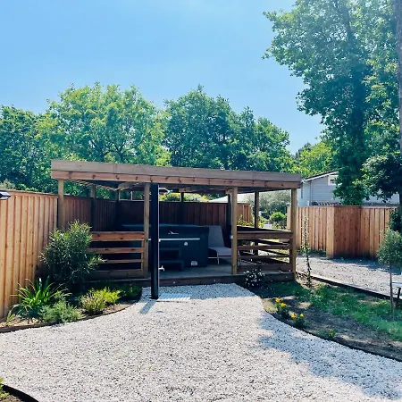 Chalet Domaine Forge 6-8Pers Jacuzzi Terrasse Plancha Proche Commerces La Teste-de-Buch Exterior photo