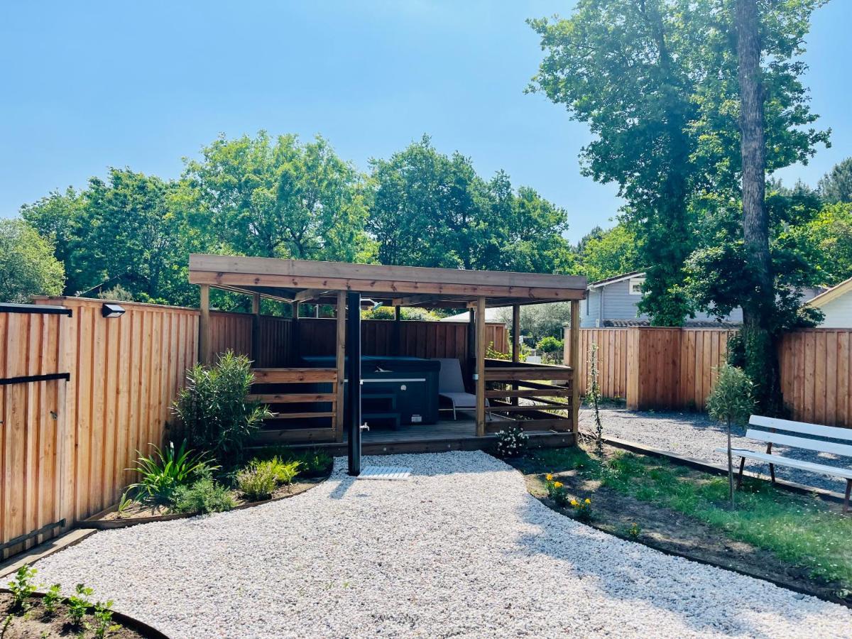 Domaine Forge 6-8pers Jacuzzi Terrasse Plancha Proche Commerces Chalet